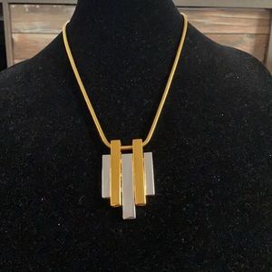 Vintage Avon Gold tone Necklace